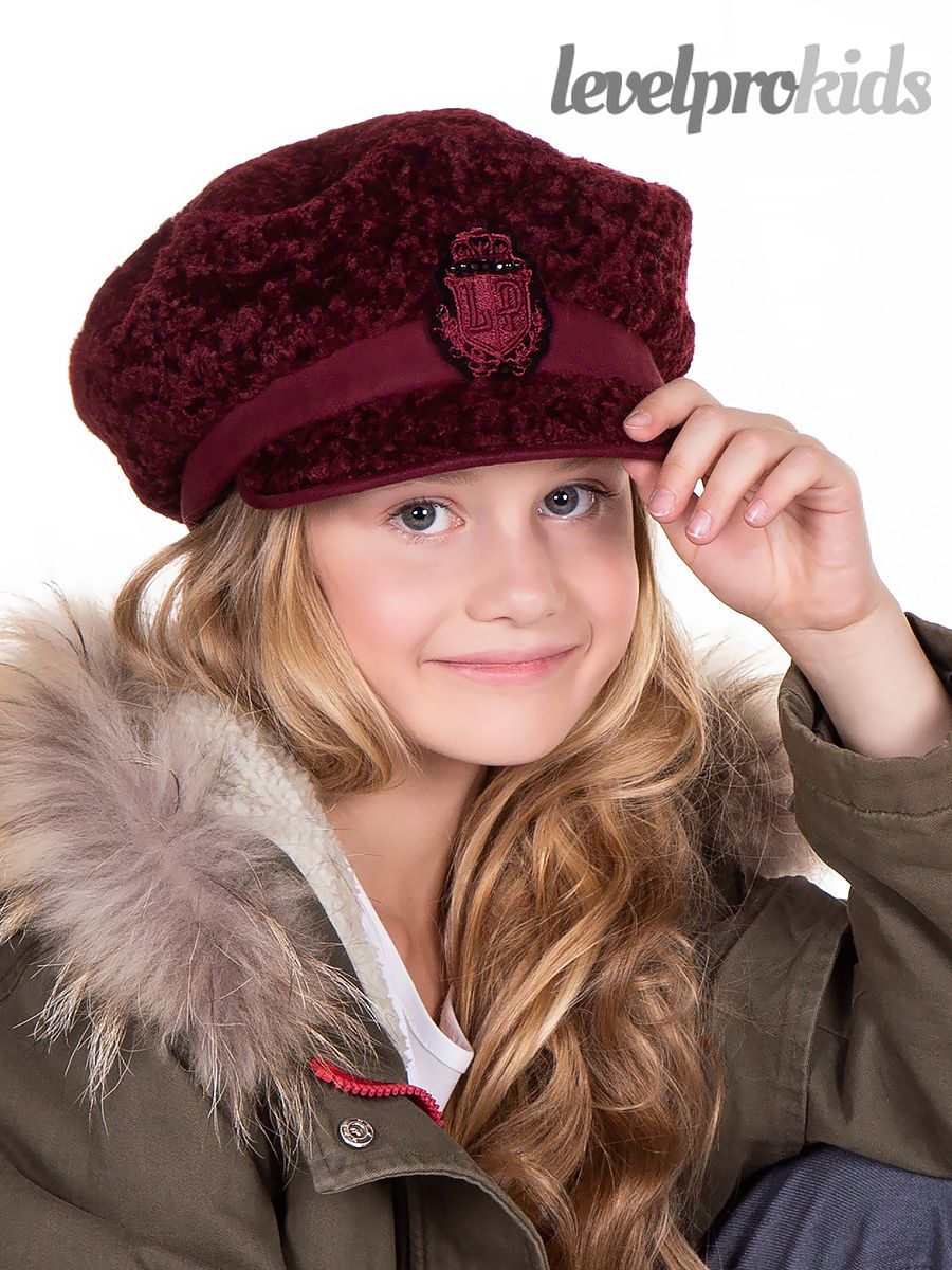 Жюли шеврон Вирджиния мини kids кепка.<br>Экомех Кёрли~Curly fur-Julie chevron Virginia cap