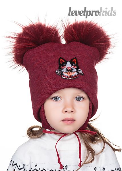 Кот шеврон  помпоны шапка 022У.<br>Трикотаж Б2~Knit B2-Cat chevron pompoms hat 022Y 